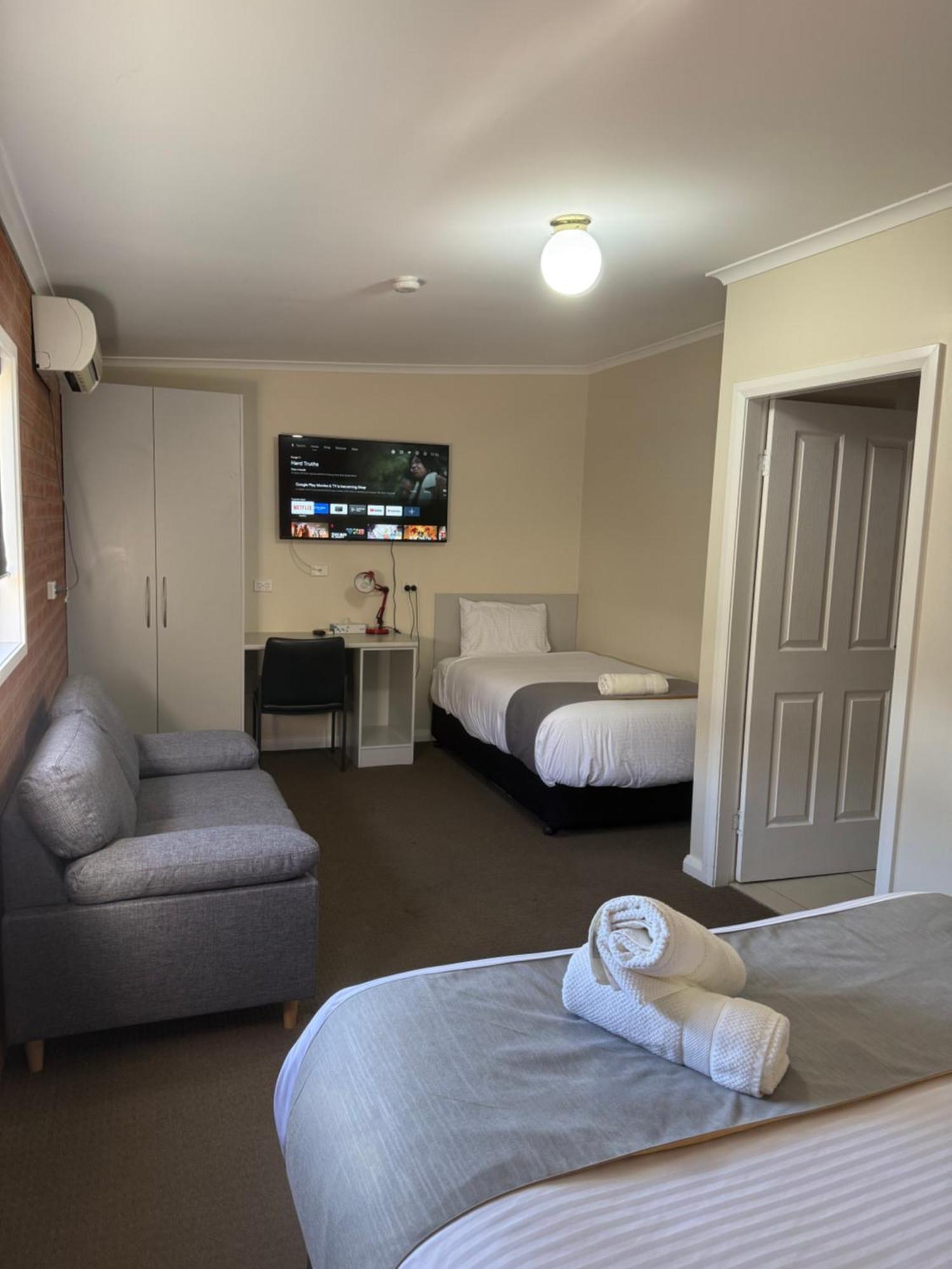 Mia Motel Griffith Exteriér fotografie